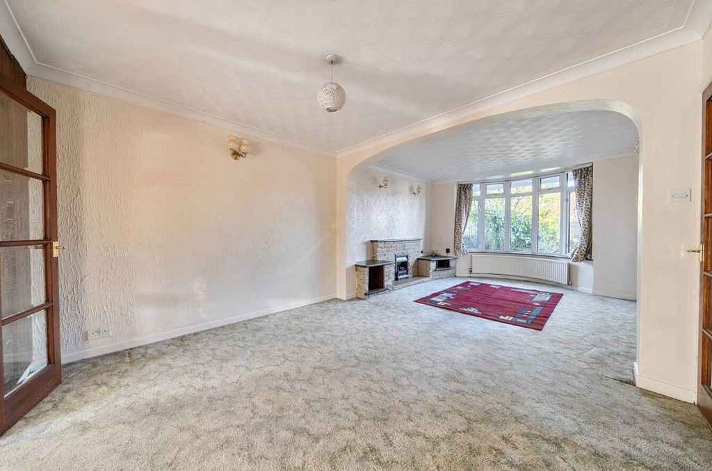 Additional image 10 of 3 bed detached house for saleHighworth Road, Swindon SN3
