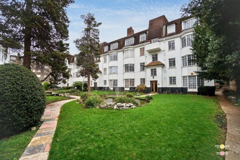 Flat 64 Wavertree Court, Streatham Hill, London SW2