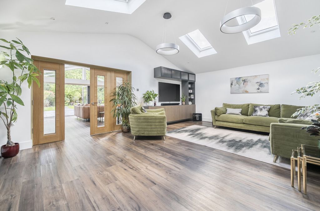 Additional image 4 of 3 bed bungalow for saleKiln Lane, Winkfield, Windsor SL4