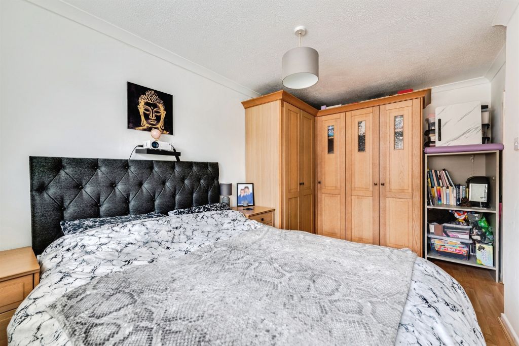 Additional image 8 of 3 bed semi-detached house for saleBayleaf Avenue, Swindon SN2