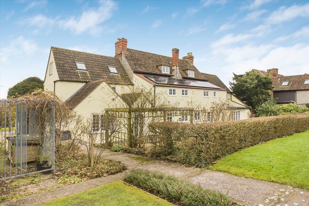 Additional image 18 of 7 bed detached house for saleDraycot Cerne, Chippenham, Wiltshire SN15