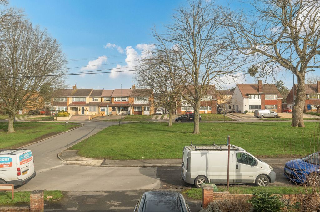 Additional image 19 of 4 bed semi-detached house for saleFairford Crescent, Swindon SN25