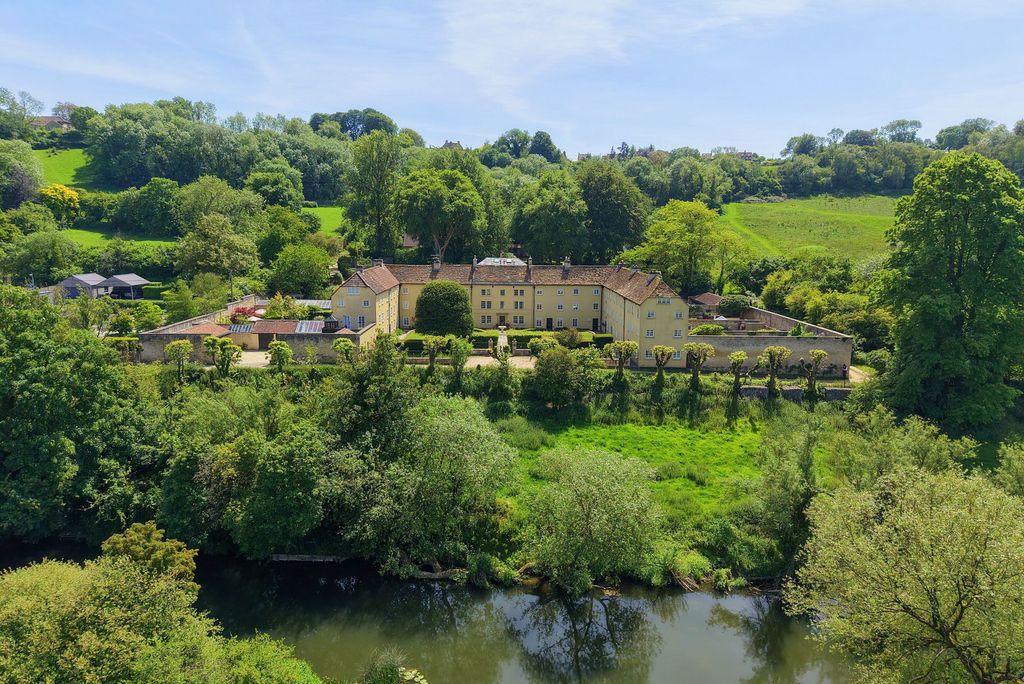 4 bed terraced house for saleAvoncliff, Bradford-On-Avon BA15