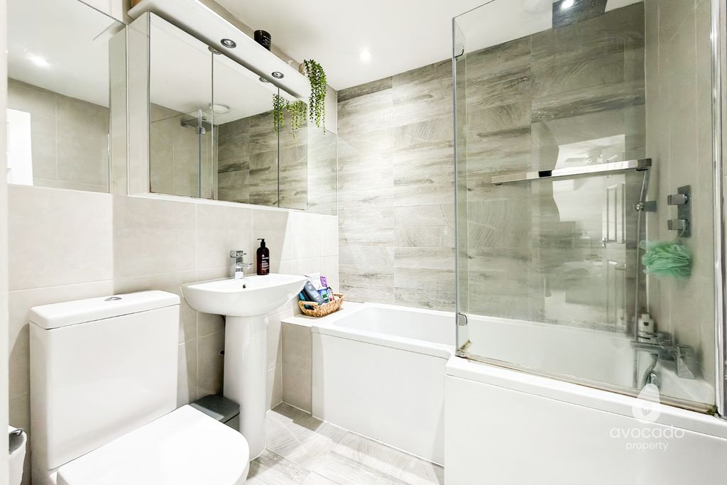 Additional image 12 of 4 bed detached house for saleOrion, Bracknell RG12