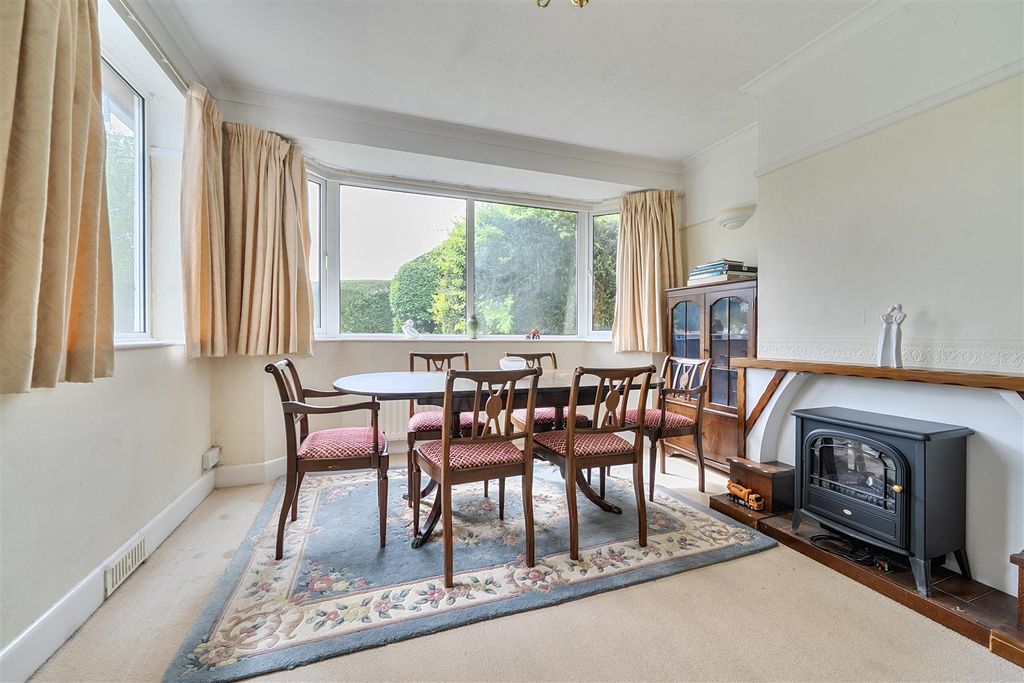 Additional image 3 of 4 bed detached bungalow for saleGreen Lane, Trowbridge BA14