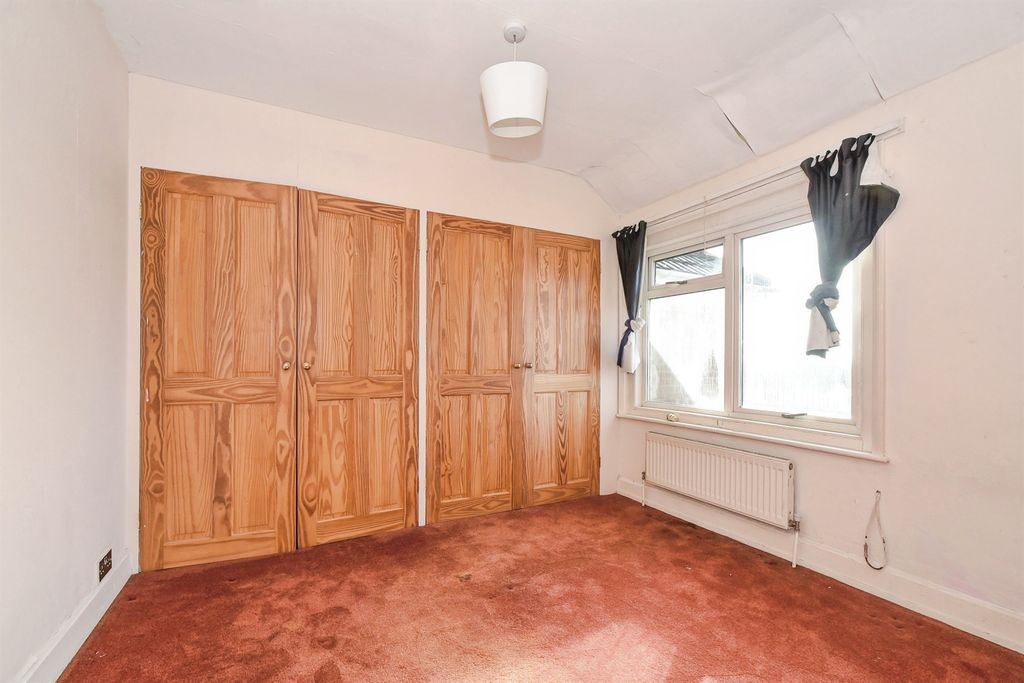 Additional image 9 of 3 bed semi-detached house for saleOxford Road, Swindon SN3