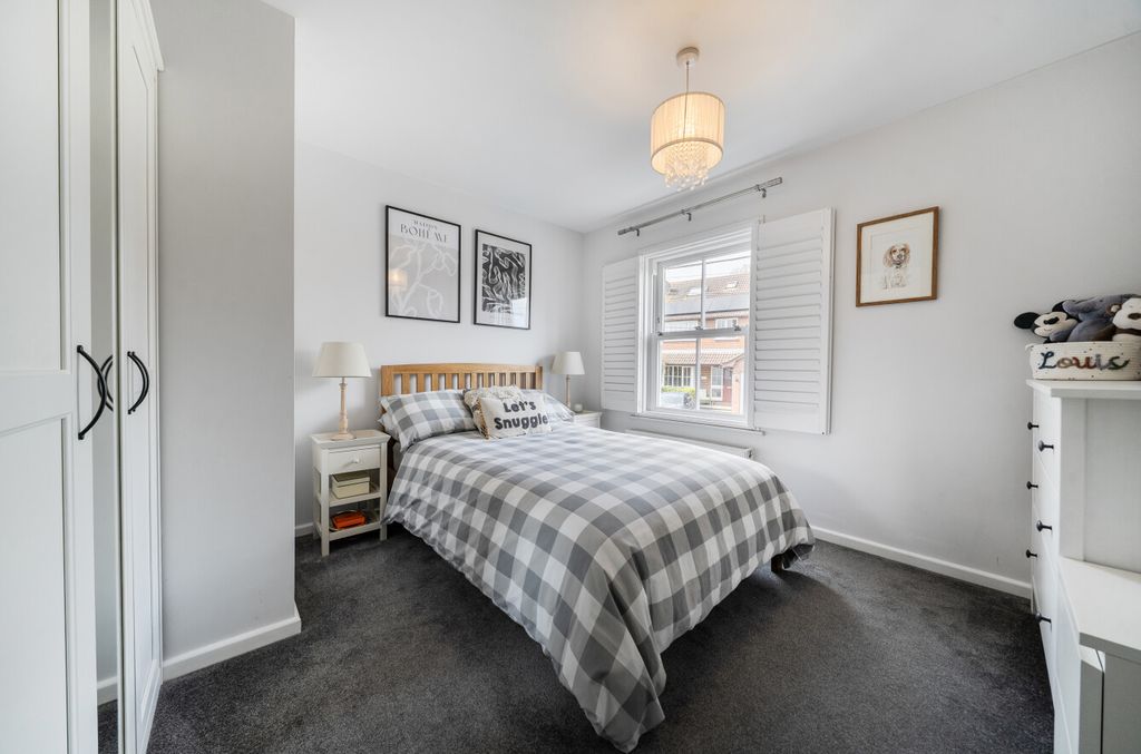 Additional image 13 of 2 bed end terrace house for saleRose Hill, Binfield, Bracknell RG42