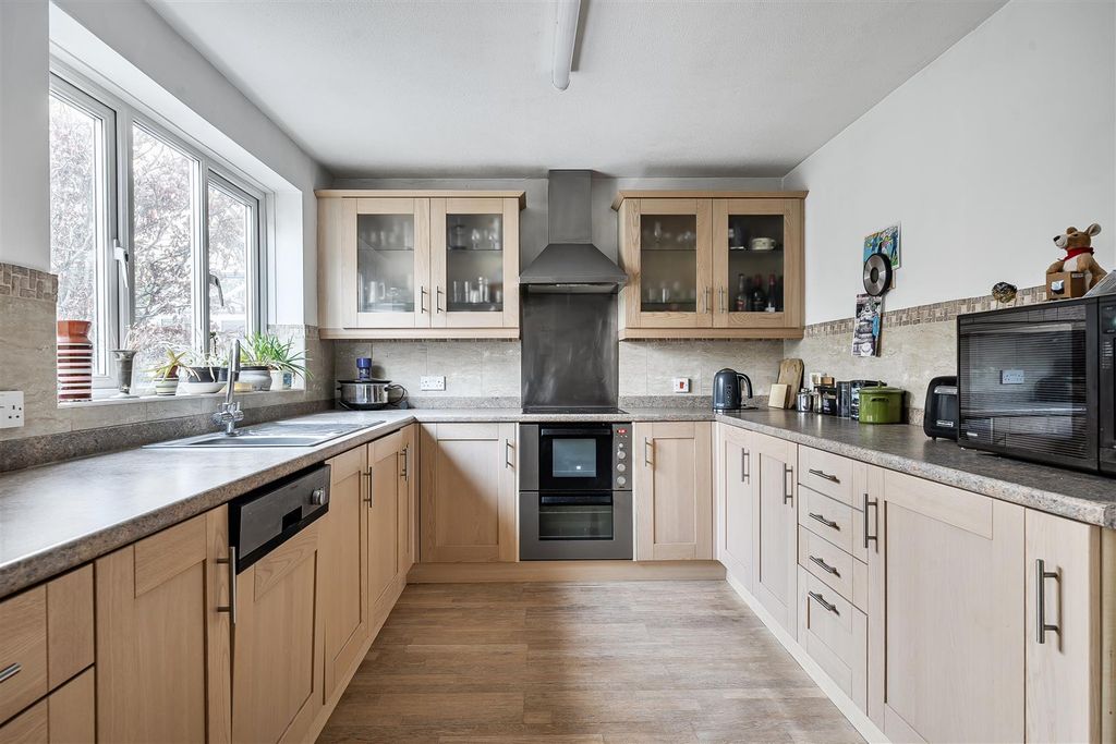 Additional image 4 of 4 bed detached house for saleOak Tree Close, Trowbridge BA14