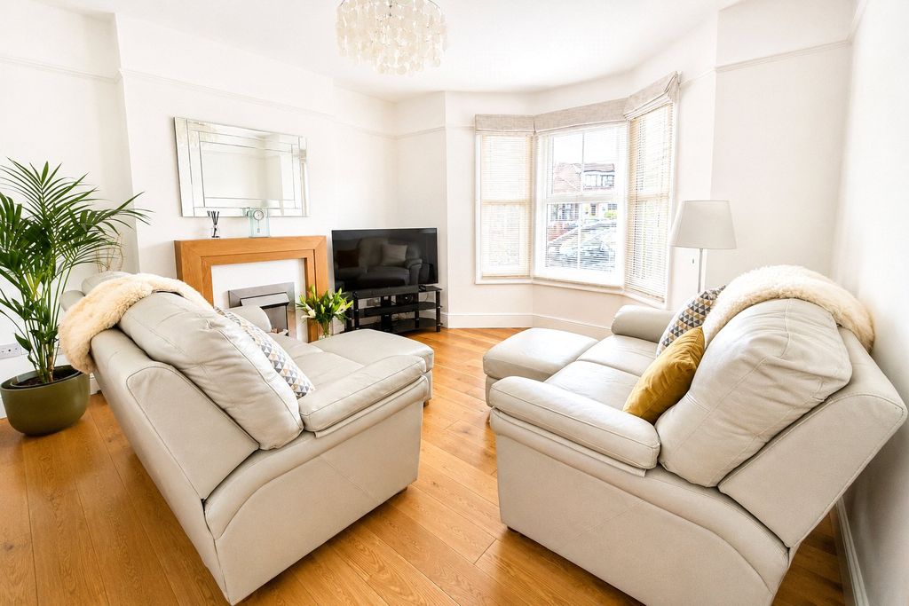 Additional image 9 of 3 bed semi-detached house for saleStation Road, Westbury BA13