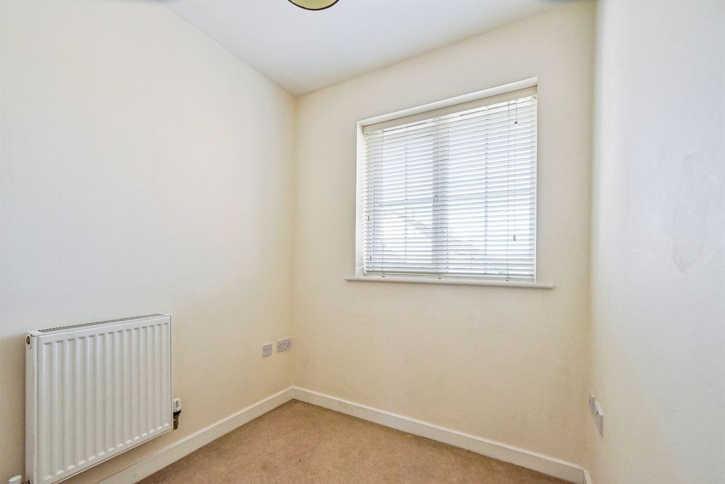 Additional image 6 of 2 bed property for saleMustang Way, Swindon SN5
