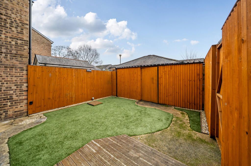 Additional image 9 of 2 bed flat for saleSt. Andrews, Bracknell RG12