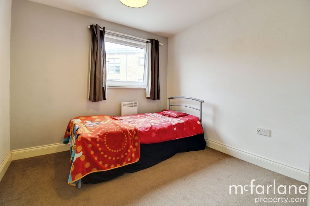 Additional image 5 of 2 bed flat for salePasteur Drive, Swindon SN1