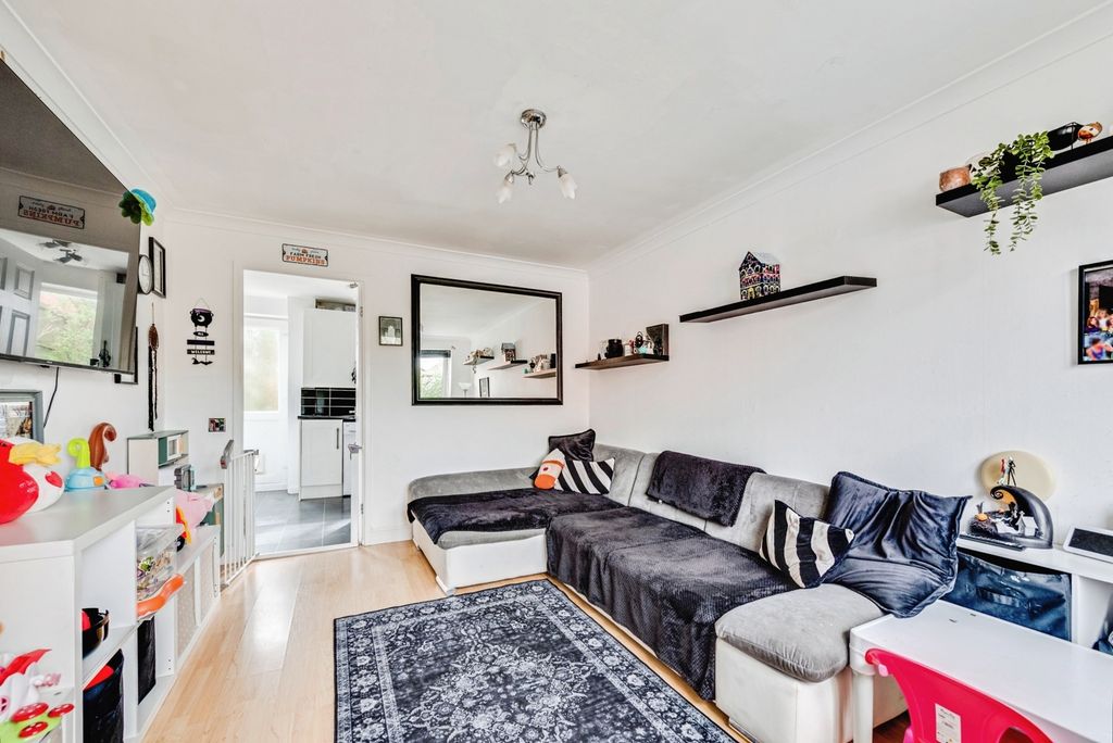 Additional image 5 of 2 bed terraced house for saleChives Way, Swindon, Wiltshire SN2
