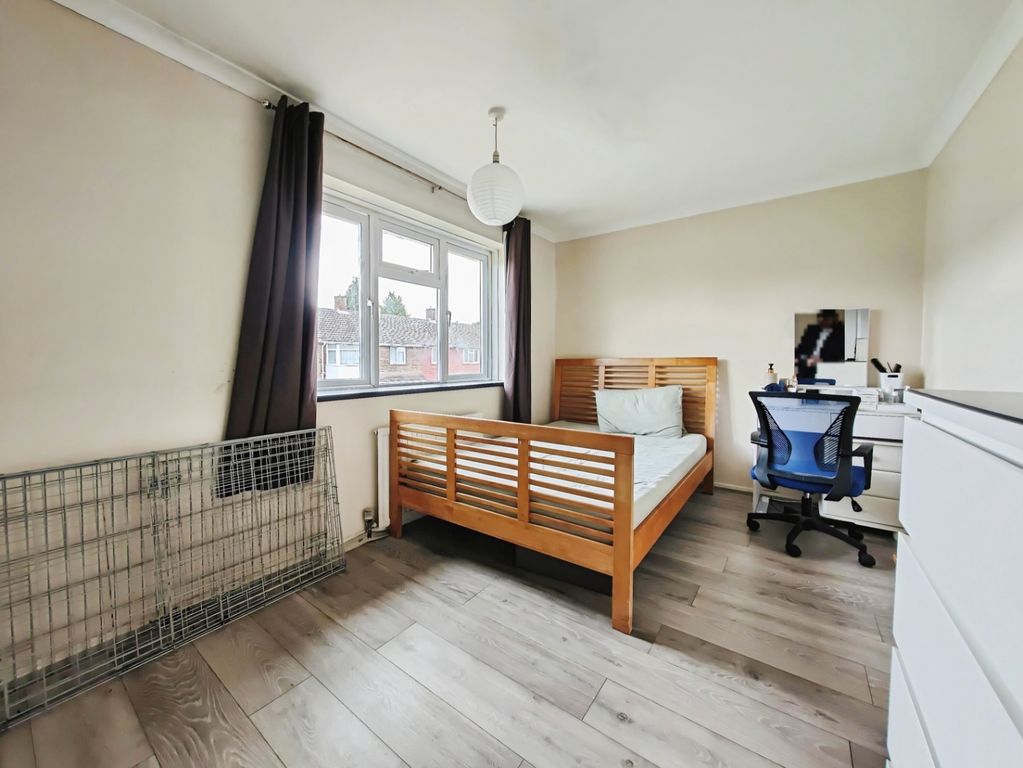Additional image 11 of 4 bed terraced house for saleBarnett Green, Bracknell, Bracknell Forest RG12