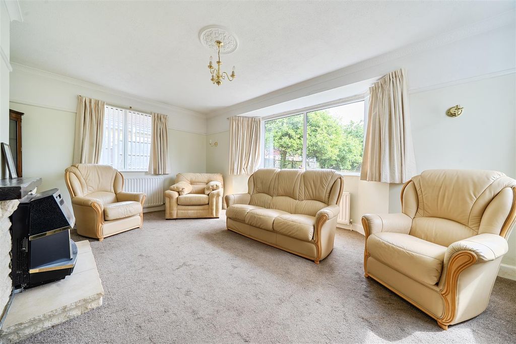 Additional image 2 of 4 bed detached bungalow for saleGreen Lane, Trowbridge BA14