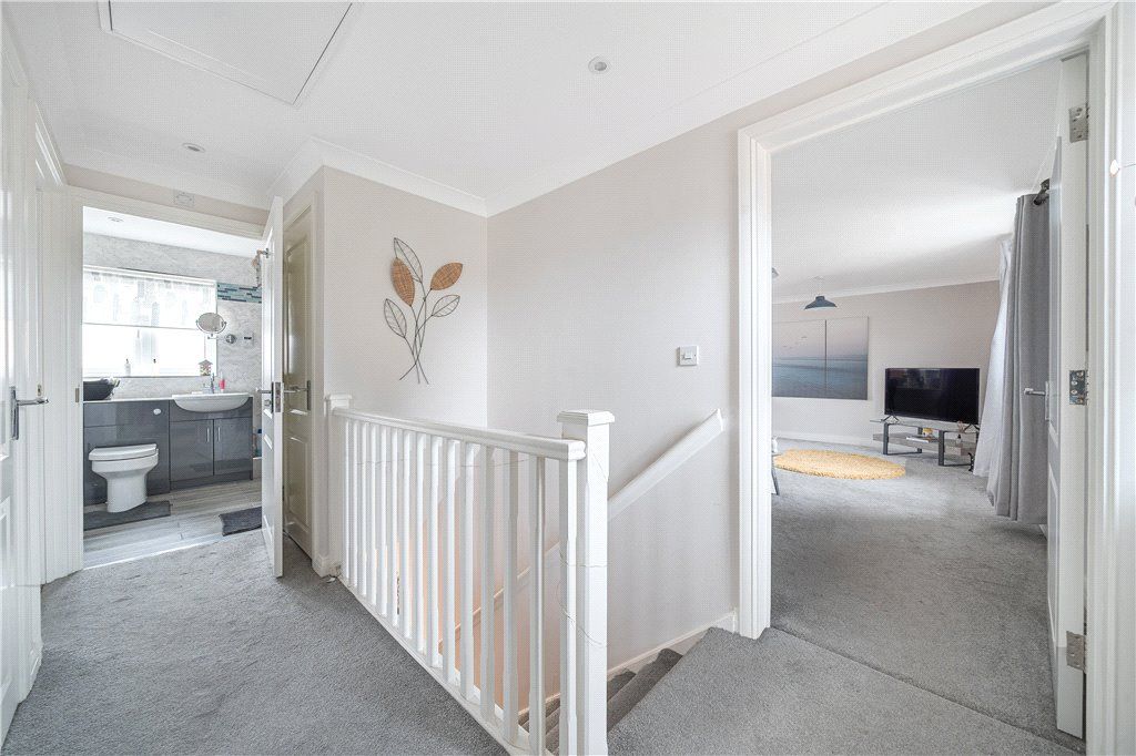 Additional image 11 of 2 bed maisonette for saleThe Robins, Bracknell RG12