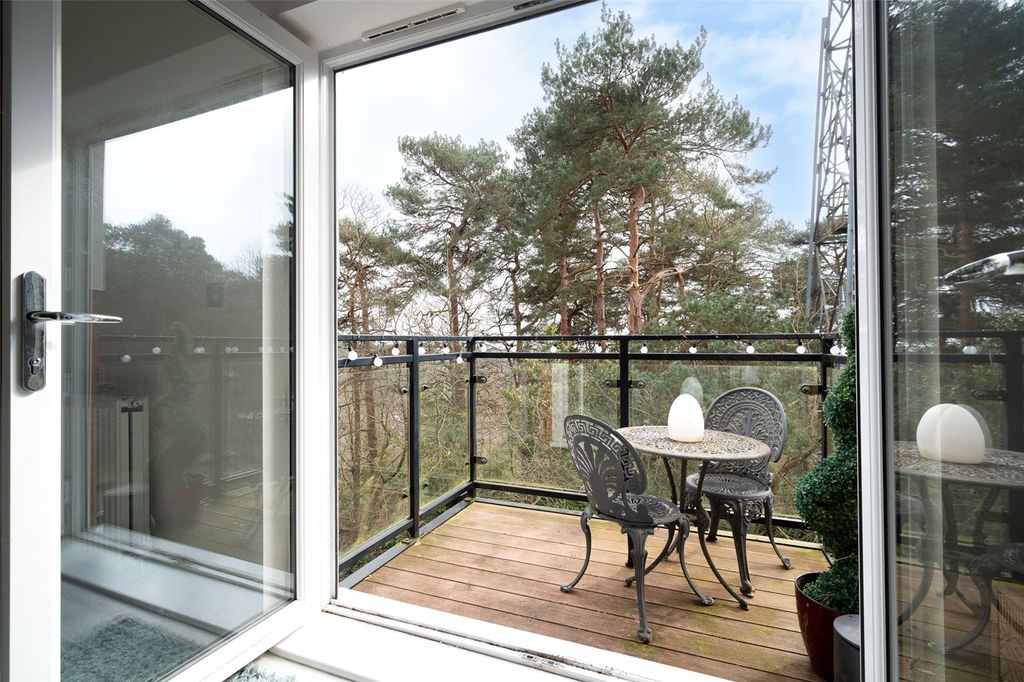 Additional image 4 of 1 bed flat for saleEdrich Grange, Crowthorne, Berkshire RG45