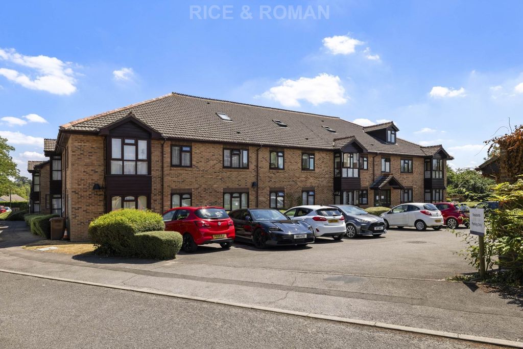 Additional image 12 of 2 bed flat for saleSt Christopher`S Gardens, Ascot SL5