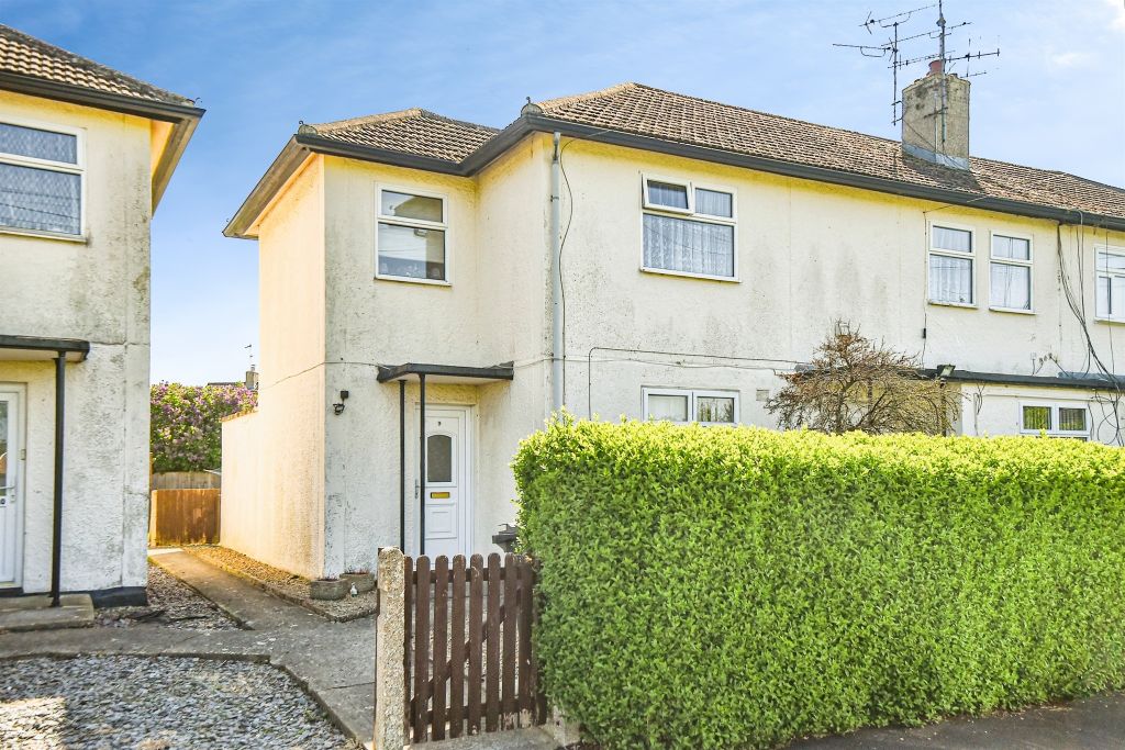 2 bed maisonette for saleAddison Crescent, Swindon SN2