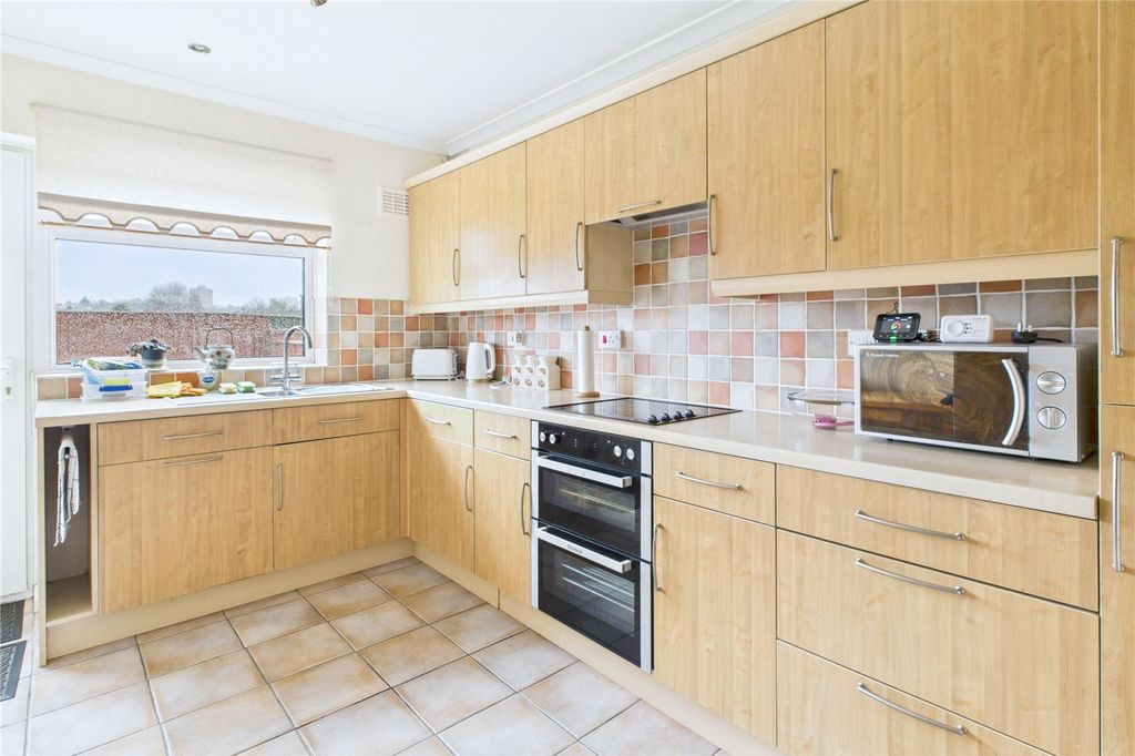 Additional image 4 of 3 bed bungalow for saleThames Avenue, Greenmeadow, Swindon SN25