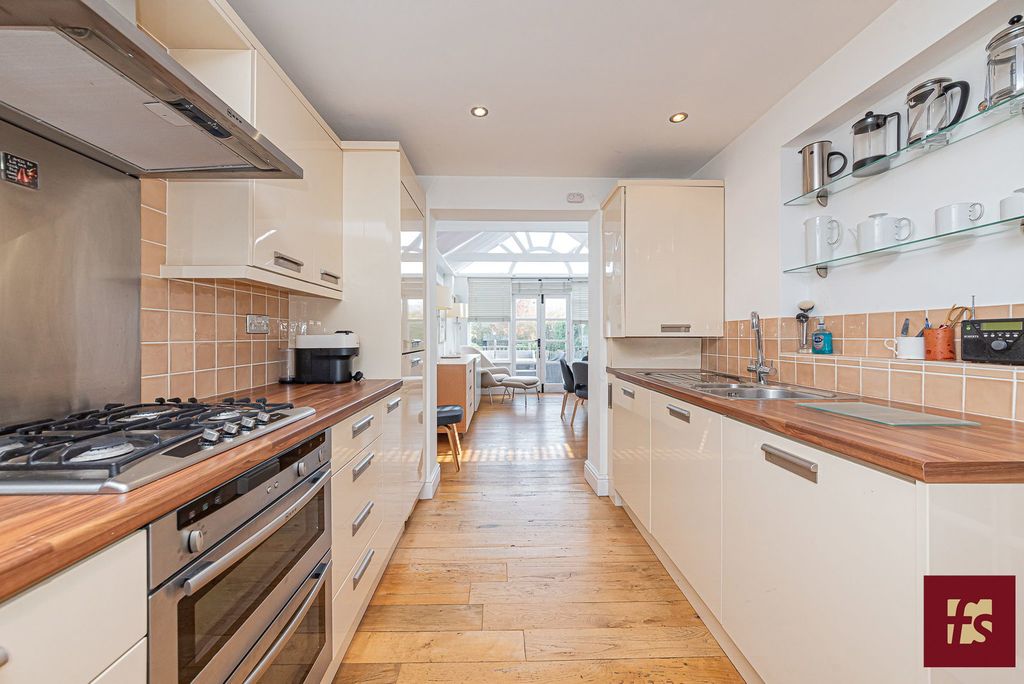 Additional image 4 of 2 bed semi-detached house for saleHope Cottages, Bracknell Road, Warfield, Berkshire RG42
