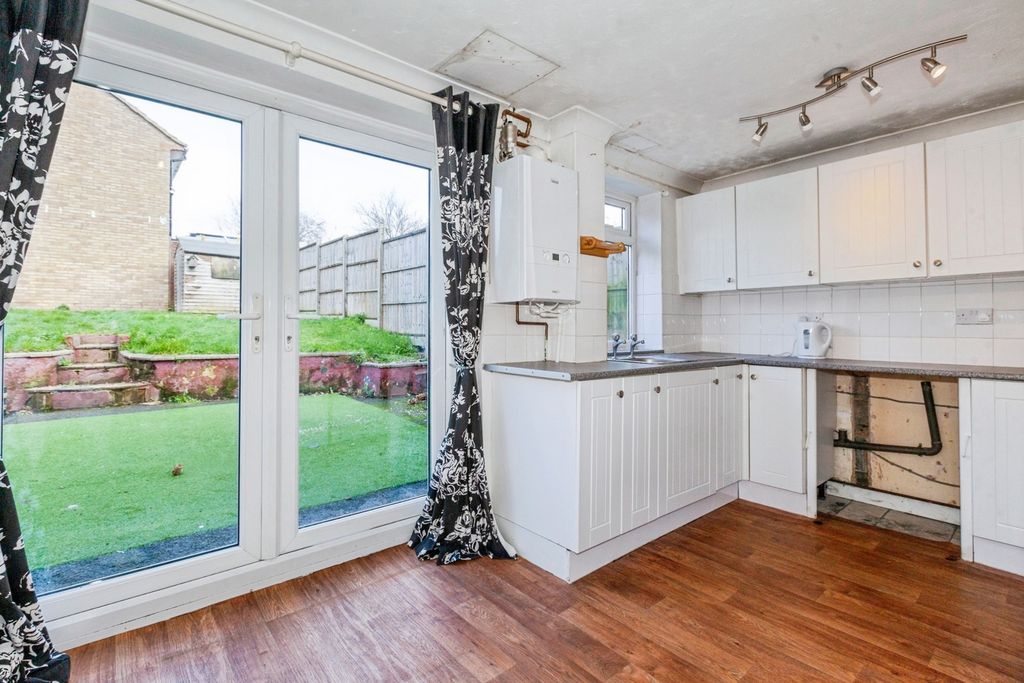 Additional image 2 of 3 bed end terrace house for saleCalfridus Way, Bracknell, Berkshire RG12