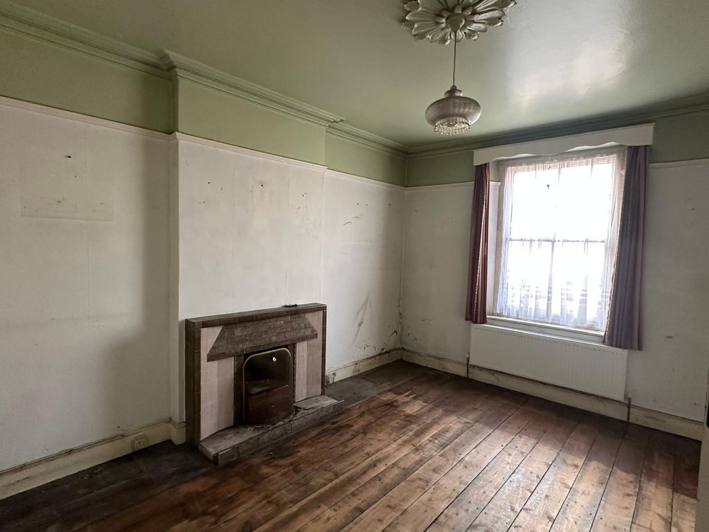 Additional image 10 of 3 bed semi-detached house for saleEastbourne Road, Trowbridge BA14