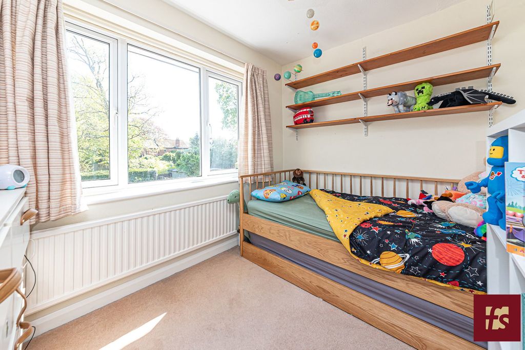 Additional image 12 of 3 bed detached house for saleHillary Drive, Crowthorne, Berkshire RG45