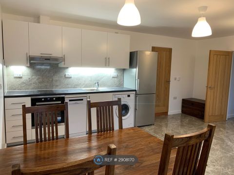 Peverel Road, Cambridge CB5, Studio to rent