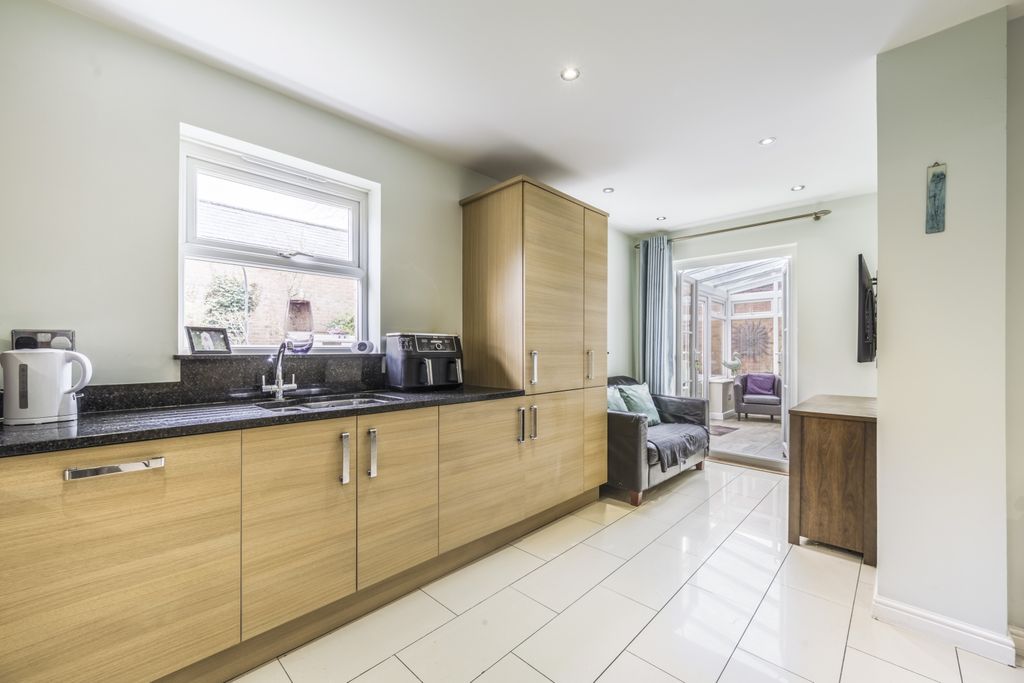 Additional image 5 of 5 bed detached house for saleEast Wichel Way, Swindon SN1