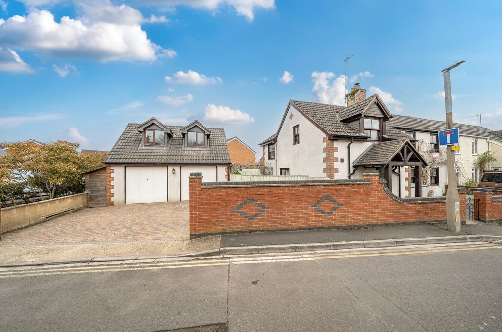 Additional image 20 of 5 bed semi-detached house for saleMarshfield Way, Stratton St Margaret, Swindon SN3