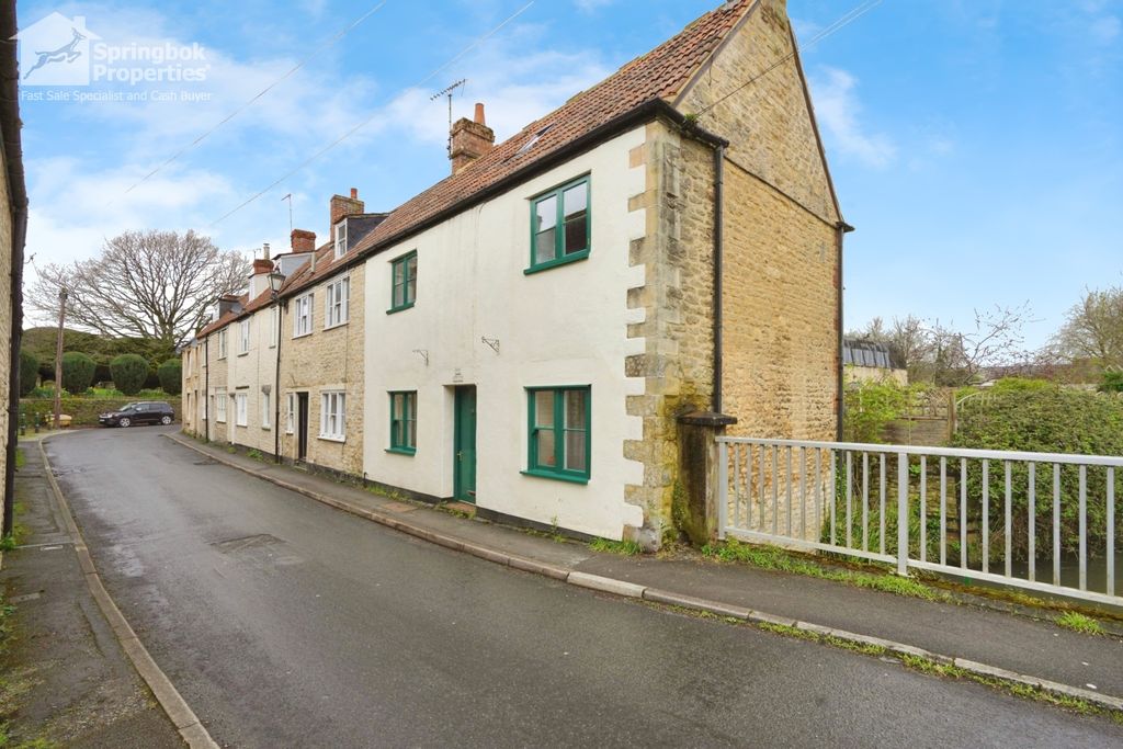 4 bed terraced house for saleMill Street, Calne, Wiltshire SN11