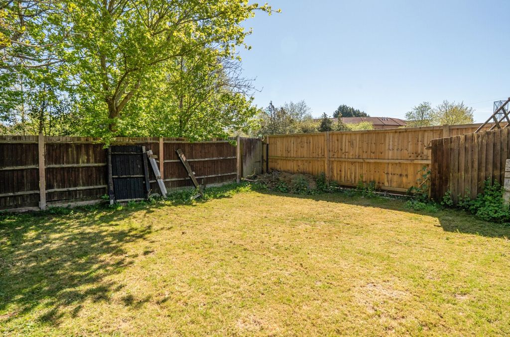 Additional image 11 of 5 bed detached house for sale9A, Highworth Road, Swindon SN3