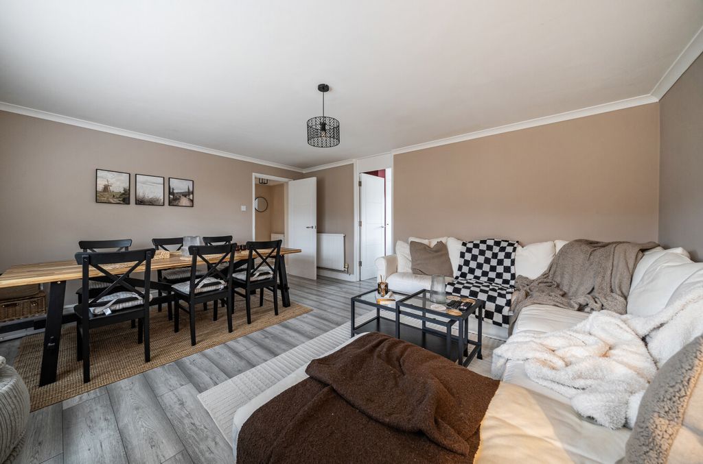 Additional image 17 of 2 bed flat for saleEarlswood, Bracknell RG12