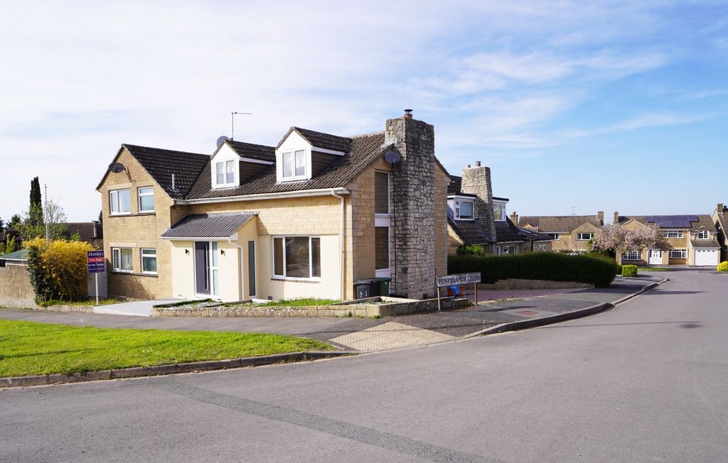 4 bed detached house for saleGrove Hill, Highworth, Swindon SN6