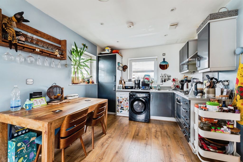 Additional image 3 of 2 bed flat for saleAllen Close, Swindon SN3