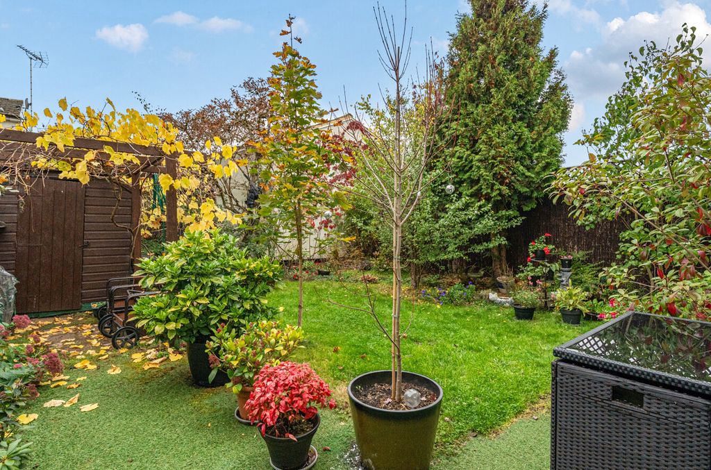 Additional image 21 of 3 bed terraced house for saleAysgarth, Bracknell, Berkshire RG12