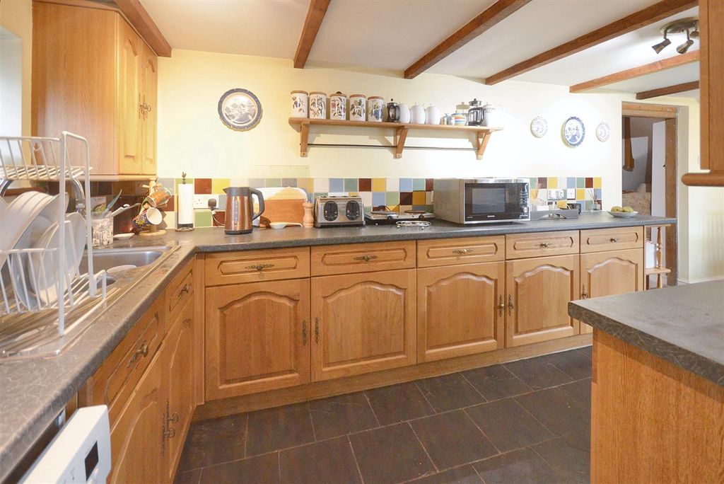 Additional image 2 of 3 bed cottage for saleShaftesbury Road, East Knoyle, Salisbury SP3