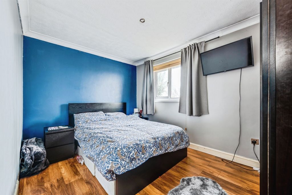 Additional image 5 of 2 bed semi-detached house for salePennycress Close, Swindon SN25