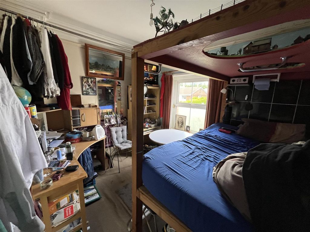 Additional image 6 of 1 bed flat for saleVictoria Street, Shaftesbury SP7