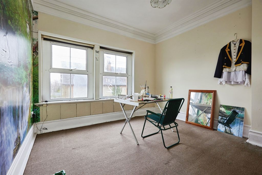 Additional image 2 of 1 bed flat for saleVictoria Street, Shaftesbury SP7