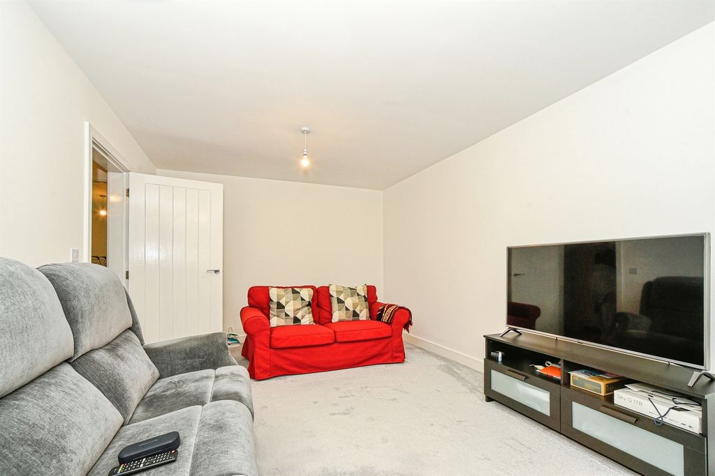 Additional image 2 of 4 bed detached house for saleMagdalene Close, South Marston, Swindon SN3