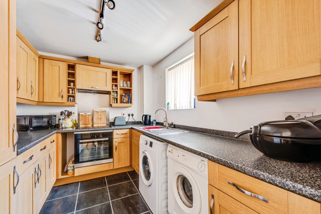 Additional image 3 of 2 bed flat for saleYersin Court, Swindon SN1