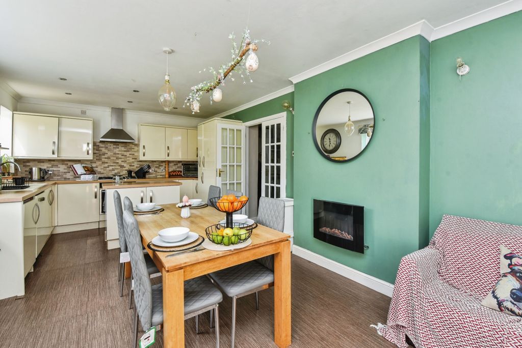 Additional image 8 of 4 bed semi-detached house for saleDownham Mead - Monkton Park, Chippenham SN15