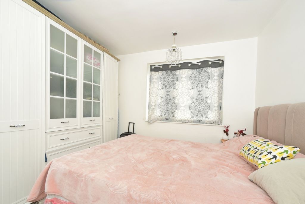 Additional image 8 of 2 bed flat for saleStaverton Way, Swindon, Wiltshire SN2
