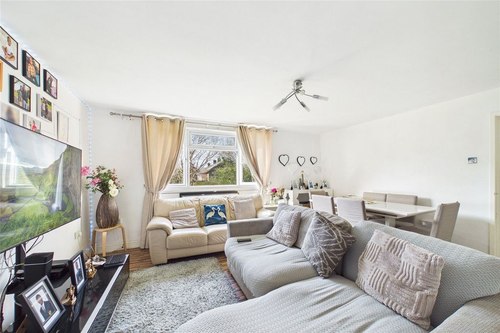 Additional image 2 of 2 bed flat for saleLydbury, Bracknell, Berkshire RG12