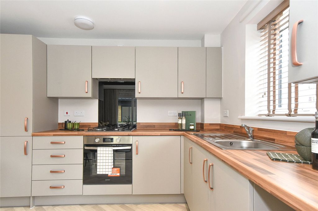 Additional image 11 of 2 bed flat for saleFoundry Lane, Chippenham, Wiltshire SN15