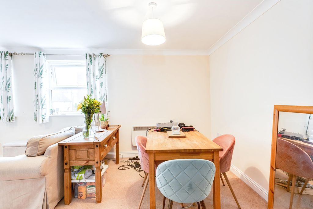 Additional image 11 of 2 bed flat for saleMarbeck Close, Redhouse, Swindon, Wiltshire SN25