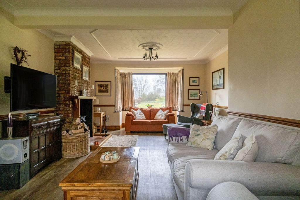 Additional image 2 of 5 bed detached house for saleLopcombe, Salisbury SP5