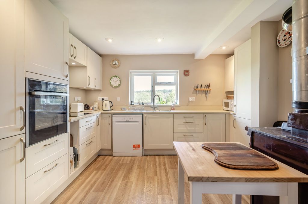 Additional image 4 of 4 bed end terrace house for saleSutton End, Crockerton, Warminster, Wiltshire BA12